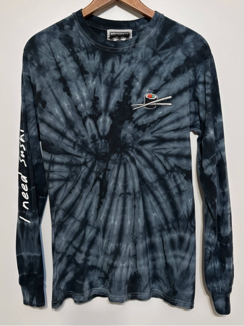 Riot Society I NEED SUSHI Tie-Dye Long Sleeve Tee Shirt Black & Gray SMALL